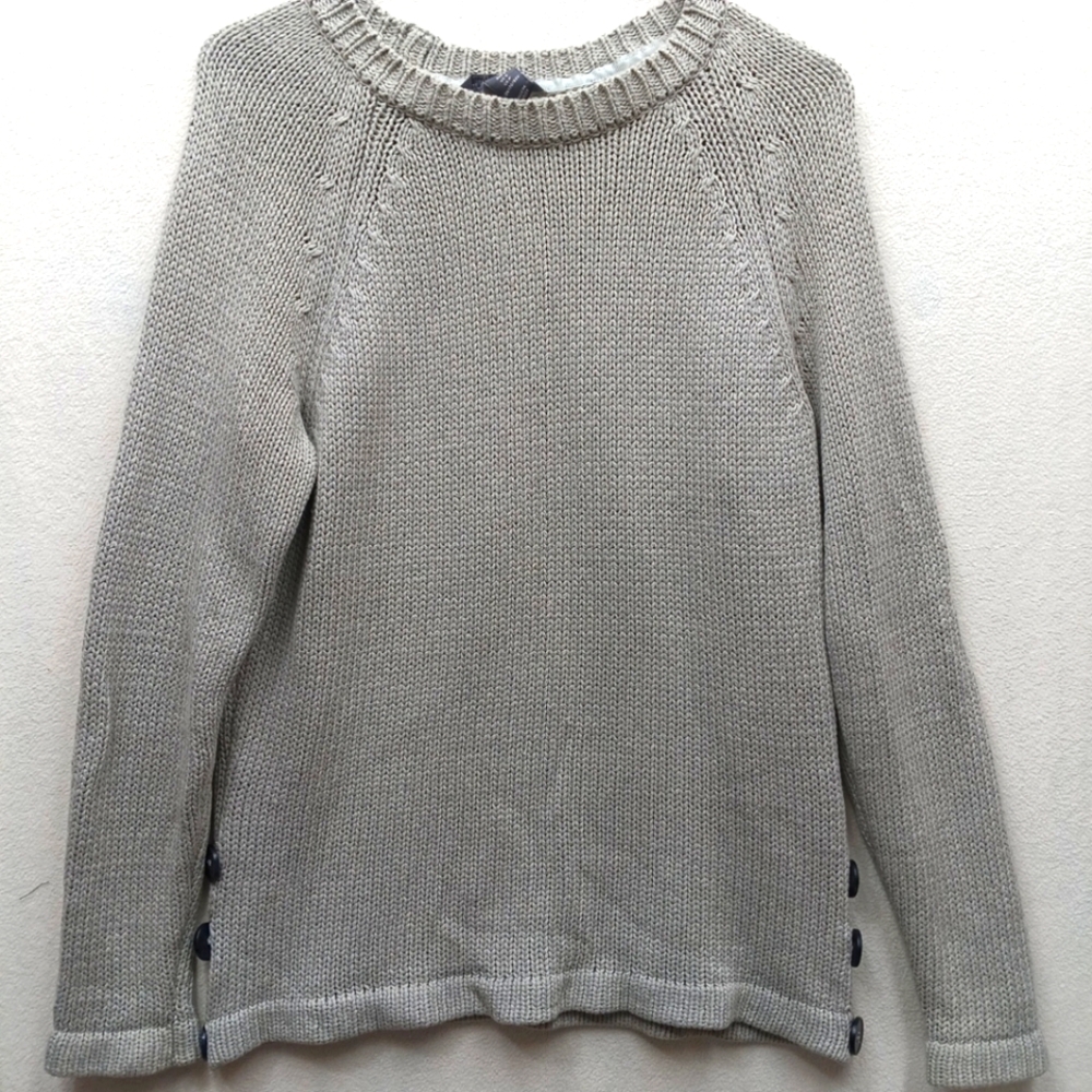 H&M Women's Gray Heavy Knit Sweater Button Accent Small